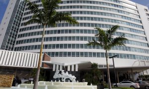 A picture of the Fontainebleau hotel, a possible location for a future Miami Beach casino.
