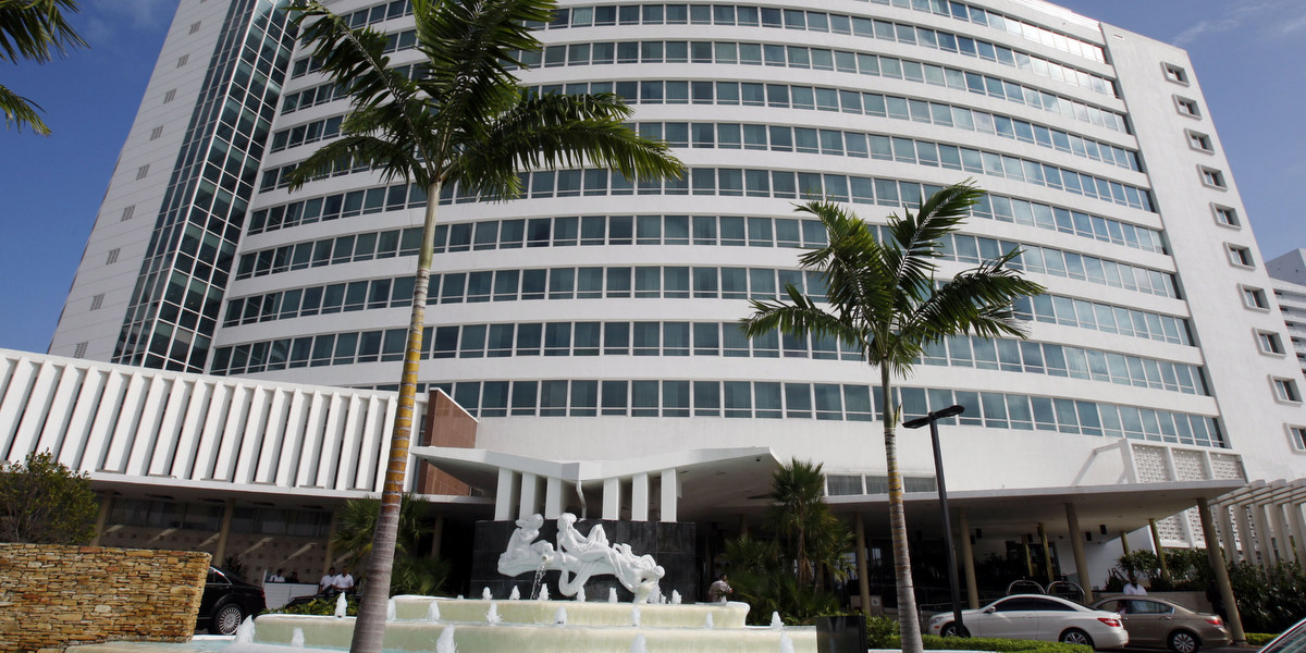 A picture of the Fontainebleau hotel, a possible location for a future Miami Beach casino.